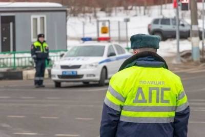 Российских водителей предупредили о массовых рейдах в нерабочие дни - versia.ru