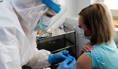 Алла Самойлова - Росздравнадзор дал указание выявлять медиков, призывающих к отказу от вакцинации против COVID-19 - og.ru