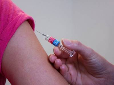 Ревакцинация: эксперты ответили на 7 важных вопросов о повторных прививках - bloknot.ru