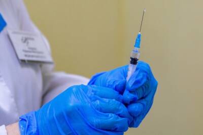 Новосибирский писатель отметил странный эффект прививки от COVID-19 - novos.mk.ru