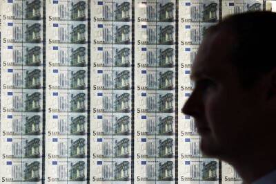 Джером Пауэлл - Доллар дешевеет к евро и иене на заявлениях главы ФРС - smartmoney.one - Сша