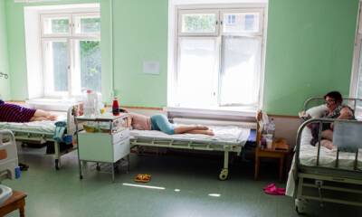 В ковидном госпитале запретили гадать на картах Таро - gubdaily.ru - Санкт-Петербург