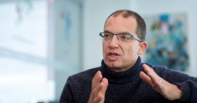 Стефан Бансель - Существующие COVID-вакцины малоэффективны против нового штамма "омикрон", — босс Moderna - focus.ua - Украина