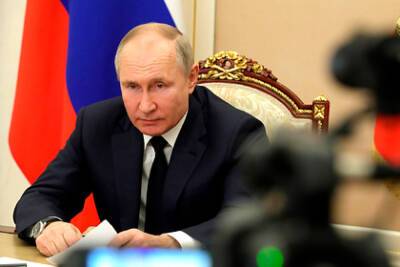 Владимир Путин - Путин прокомментировал появление омикрон-штамма коронавируса - lenta.ru - Россия