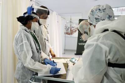 Десятки детей попали в больницу с коронавирусом в ЮАР - lenta.ru - Юар