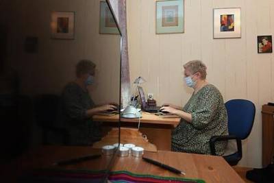 Непривитых жителей российского региона старше 45 лет переведут на удаленку - lenta.ru - республика Карелия