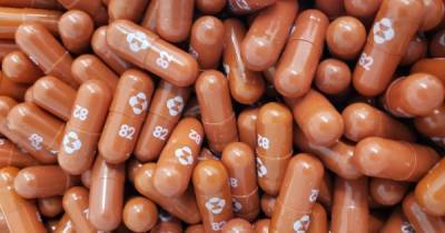 В Великобритании одобрены первые таблетки от COVID-19 - focus.ua - Украина - Англия