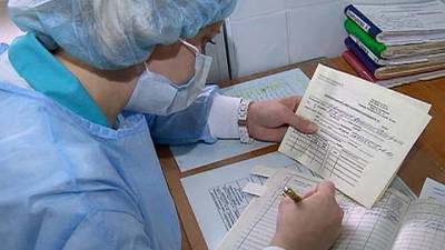 Медики, желавшие уволиться из-за вакцинации, забрали заявления - vesti.ru - Еврейская обл.