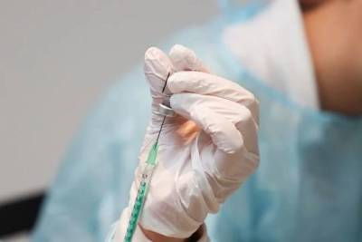 Собиравшиеся уволиться медики из ЕАО записались на вакцинацию против коронавируса - versia.ru - Еврейская обл.