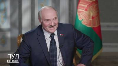 Александр Лукашенко - Лукашенко доказал, что у него нет двойника - vesti.ru - Белоруссия
