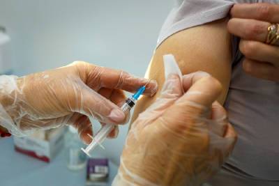 Сколько человек вакцинировалось за сутки в Смоленской области - rabochy-put.ru - Смоленская обл.