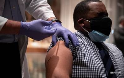Джон Байден - В США приостановили обязательную COVID-вакцинацию работников - korrespondent.net - Украина - Сша