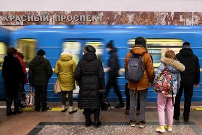 Ирина Ярцева - Россиянам предложили способы защиты от чихающих в транспорте - lenta.ru