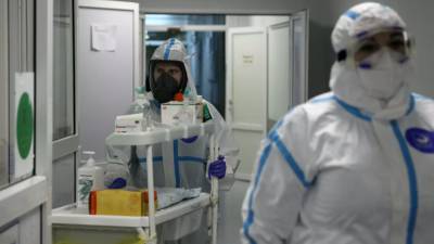 Александр Бутенко - В России за сутки скончались 1179 пациентов с коронавирусом - russian.rt.com - Россия