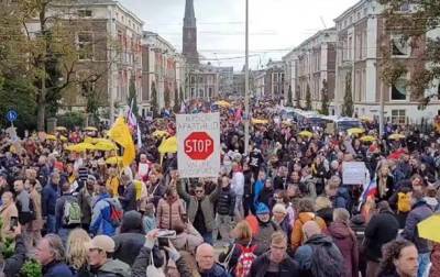 В Гааге прошли массовые протесты против COVID-ограничений - korrespondent.net - Украина - Гаага - Голландия