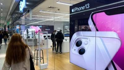В России исчезли из продажи iPhone и Samsung - cnews.ru - Россия