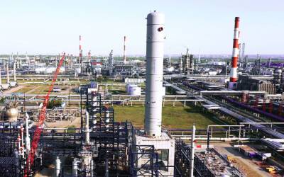 Газпром вложит в масла 32 млрд рублей - zr.ru - Омск