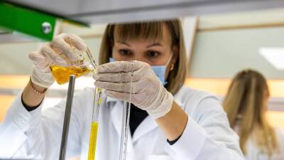 Минздрав одобрил третью фазу исследований китайской вакцины V-01 - vm.ru