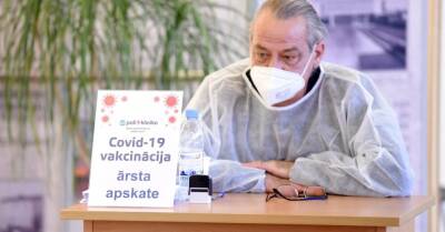 По крайней мере одну дозу вакцины от Covid-19 получили более 77% латвийцев старше 12 лет - rus.delfi.lv - Латвия