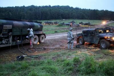 Группа румынских рабочих похитила с военной базы США дизельное топливо на сумму 2 млн долларов - sharij.net - Сша - Румыния