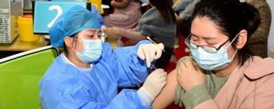 В Китае более 80% жителей полностью вакцинировались от коронавируса - runews24.ru - Китай