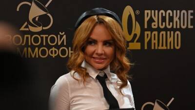 МакSим получила «Золотой граммофон» вместе с врачами-реаниматологами - 5-tv.ru