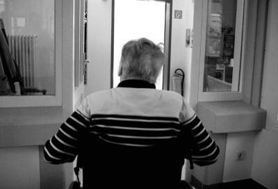 Биолог Голошейкин перечислил ранние признаки деменции - online47.ru