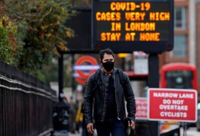 В Англии ждут до 75 тысяч жертв от омикрон-штамма за пять месяцев - eadaily.com - Англия - Лондон