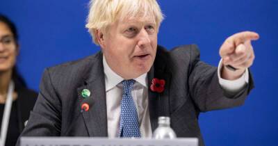 Борис Джонсон - Джонсон предупредил Британию о лавинообразном наступлении "омикрона" - ren.tv - Англия