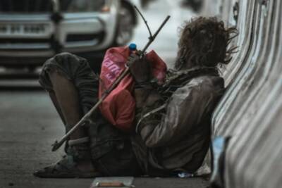 ВОЗ заявила о риске крайне бедности для полумиллиарда человек - mk.ru