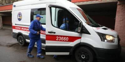 В Петербурге за сутки с COVID-19 и пневмониями госпитализировали 270 человек - runews24.ru - Санкт-Петербург