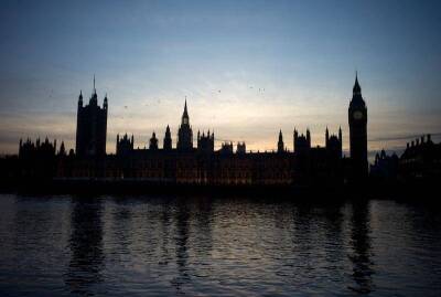 Борис Джонсон - Boris Johnson - Великобритания сообщила о первой смерти из-за омикрона - smartmoney.one - Англия - Лондон - London