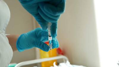 Александр Горелов - Вирусолог Горелов назвал сроки вакцинации маленьких детей от COVID-19 - iz.ru - Россия - Израиль