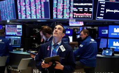 Российский фондовый рынок рухнул, показав рекордное падение с марта - znak.com - Россия