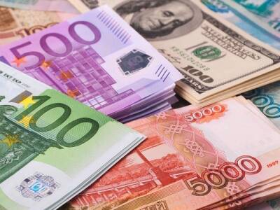 Рубль или валюта: в чем выгоднее хранить деньги в ближайшие месяцы? - u24.ru