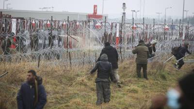 В ООН раскритиковали сооружение заграждений от беженцев на границах - russian.rt.com