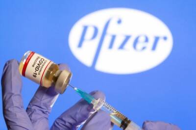 Пол Бертон - Pfizer заявила о вероятном одновременном заражении «омикроном» и «дельтой» - aif.ru - Сша - Юар
