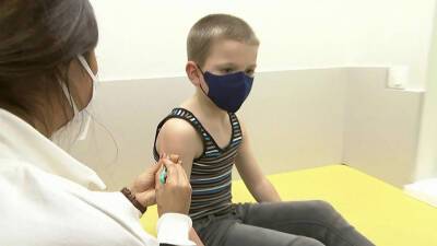 В Европе начинают массово прививать детей от коронавируса - 1tv.ru
