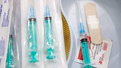 Около 7 тыс. жителей Молдавии получили просроченные вакцины от COVID-19 - iz.ru - Израиль - Молдавия
