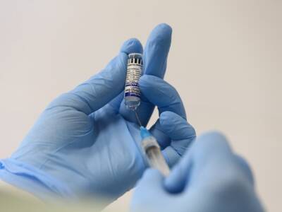 «Большая семерка» признала «омикрон» глобальной угрозой для мировой медицины - rosbalt.ru - Англия