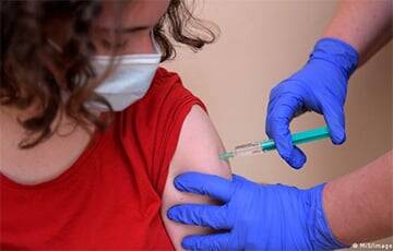 В Италии начали вакцинацию от коронавируса детей 5-11 лет - charter97.org - Белоруссия - Италия - Польша
