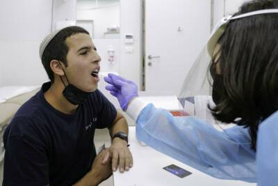 «Омикрон» в Израиле: 438 инфицированных, ни одного тяжелого случая - news.israelinfo.co.il - Израиль - Минздрав