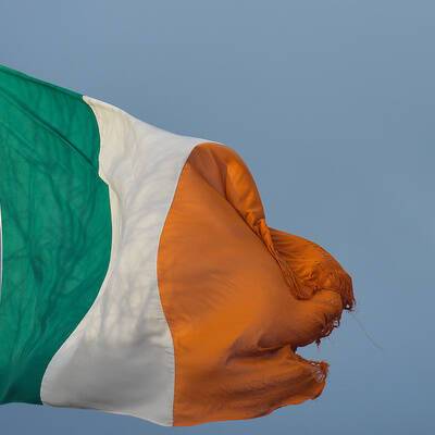 Власти Ирландии вводят ограничение на работу баров и ресторанов из-за "омикрона" - radiomayak.ru - Ирландия