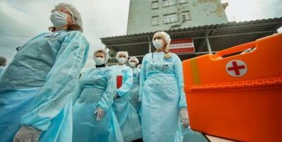 «Волна» коронавируса в России еще высока, но идет на спад — оперштаб - eadaily.com - Россия