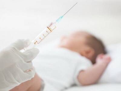 В Южной Корее семимесячного младенца по ошибке привили от коронавируса - bloknot.ru - Южная Корея