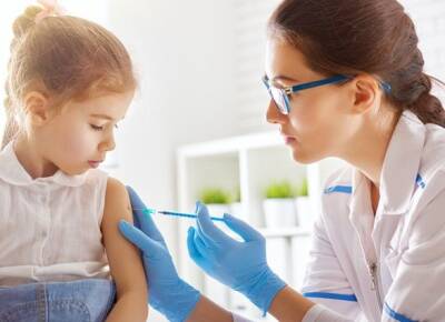 В Италии разрешили вакцинировать от COVID-19 детей в возрасте от пяти лет - unn.com.ua - Украина - Италия - Киев