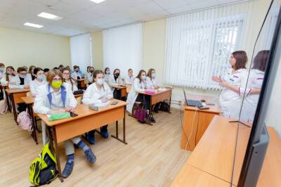 В кемеровском медуниверситете продолжают развивать проект "Медицинские классы" - news.vse42.ru