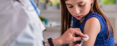 В Омскую область в декабре поступит вакцина от COVID-19 для детей - runews24.ru - Омская обл.