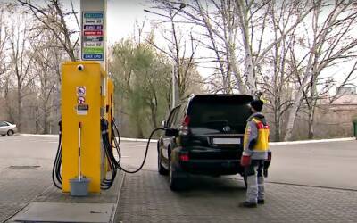 У водителей слезы радости: на АЗС рухнула цена на бензин и дизель - Минэкономики обновило цифры - ukrainianwall.com - Украина