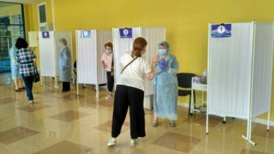 Михаил Радуцкий - В Украине резко снизился темп вакцинации - hubs.ua - Украина